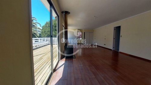 Excelente Casa En Venta De 5 Dormitorios En Santo Domingo
