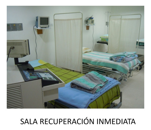 Oficina Acondicionada Como Centro Ambulatorio - Avda. Casanova / Tsc