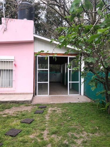 Imagen 4 de 8 de Casa En Venta En Canning