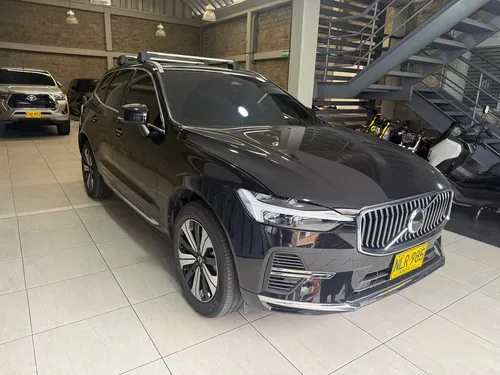Volvo XC60 2.0 T8 Plus