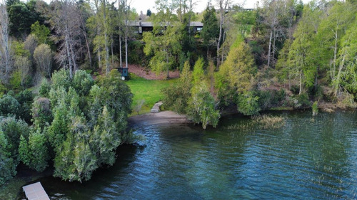 Casa En Venta De 7 Dorm. En Panguipulli