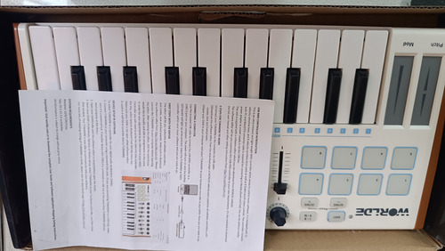 Controlador Midi 25 (Usado)