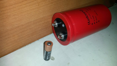 Capacitor Electrolitico 4700mf X 350volts