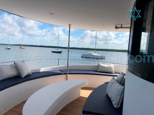 Imagem 7 de 15 de Lancha Catamarã 72 Iate Barco N Phantom Azimut Ferretti