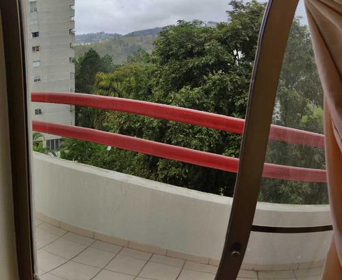 Imagen 20 de 24 de Vendo Apartamento 139m2 3h/3b/2pe Lomas De Prados Del Este 7770