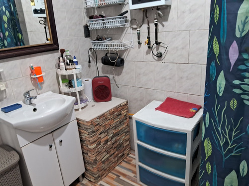 Venta Casa En Gran Terreno Ubicada En Macul. $280.000.000.-
