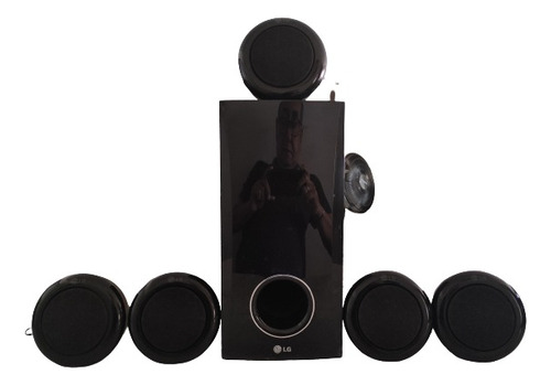Parlantes LG Home Theater