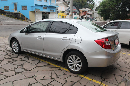 Honda Civic 1.8 Lxs 16v Flex 4p Automático