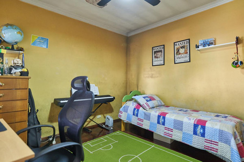 Retasada- Venta- Casa En Bv. Avellaneda Al 400