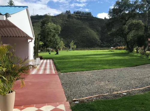 Casaquinta Con Apartaestudio 1500mtrs