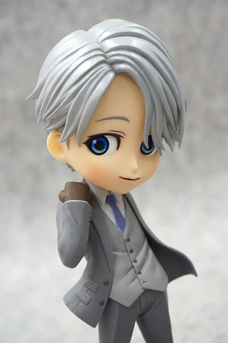 Imagen 2 de 5 de Q Posket Prince Yuri!! On Ice Victor Nikiforov Color Perlado