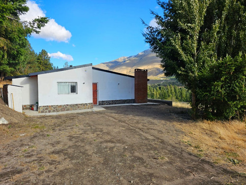 Casa De 2 Dormitorios En Bº "el Paraíso", Esquel, Chubut