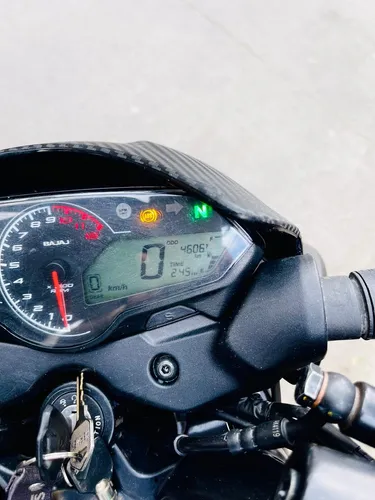 Motocicleta Pulsar P150: Moderna, Potente Y Eficiente