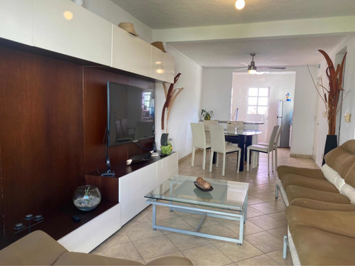 Preciosa Casa Con Vista Al Mar En Acapulco Diamante
