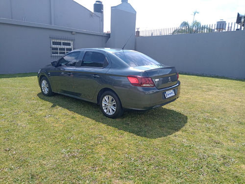 Peugeot 301 1.6 Allure