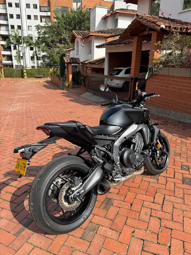 Mt 09 V4