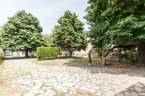 Venta Casa 5 Ambientes En Turdera S/ Lote 1000m2