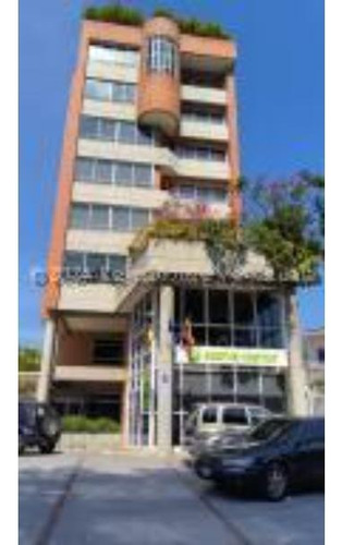  #24-20540  Hermoso Apartamento En Altamira 