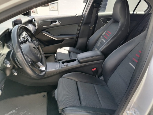 Imagen 13 de 13 de Mercedes-benz Clase A 2017 1.6 200 Cgi Style Mt