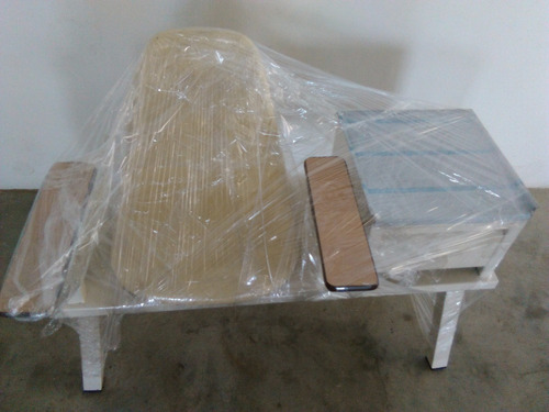 Silla En Fibra De Vidrio Para Toma De Muestras