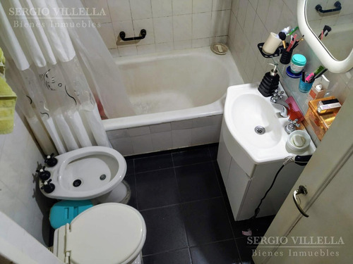Imagen 15 de 22 de Rioja Y Corrientes. Departamento De Un Dormitorio Amplio. Rosario - Centro