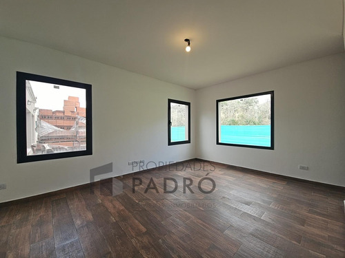Casa En Venta. Uf 55. Barrio La Elina, Comarcas De Luján.