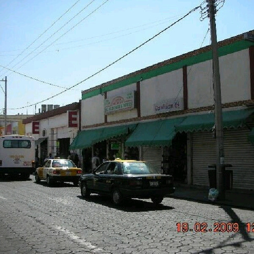 Pequeño Local Comercial Centro De Puebla 2x2 Esqu Cc M Marín