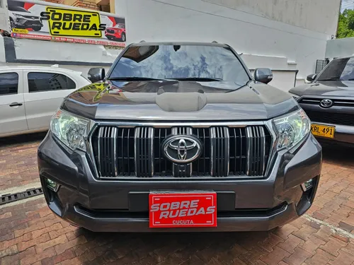 Toyota Prado 3.0 TXL CON BLINDAJE 2+