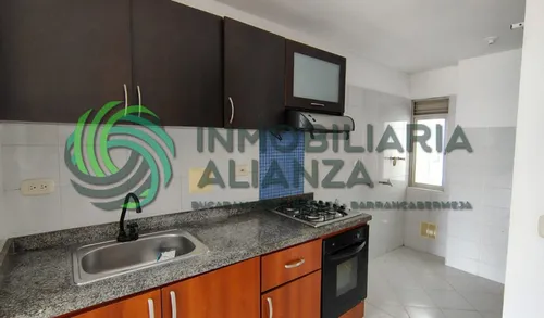 Apartamento En Arriendo En Antonia Santos Centro. Cod A16968