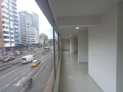 Local En Arriendo/venta En Chapinero Alto. Cod A22221