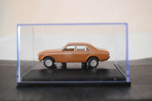 Ford Consul Dorado Oxford 1/76  C/caja 