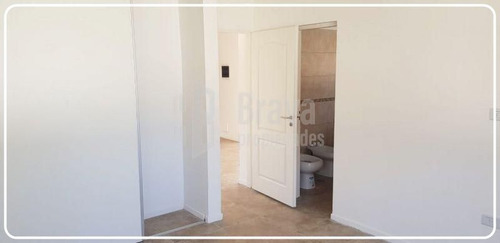 Imagen 6 de 17 de Casa Estrenar. Barrio La Cañada De Pilar.