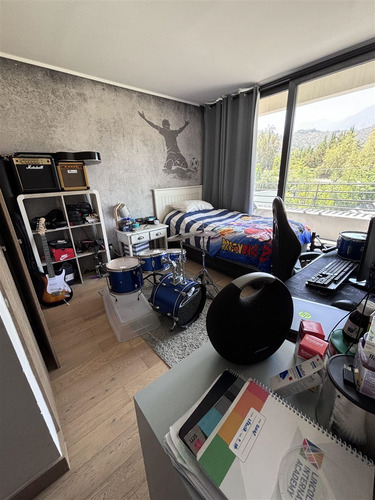 Casa En Venta De 4 Dorm. En Lo Barnechea Valle Escondido