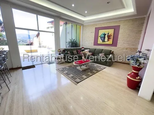 Casa En Venta. Urb. Sorocaima.