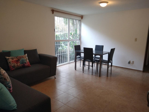Depto. En Excelentes Condiciones, Totalmente Remodelado, Cerca Cu, Plaza Oasis