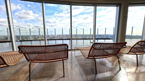 Departamento Con Increíbles Vistas Al Río En Piso 15 En Alquiler