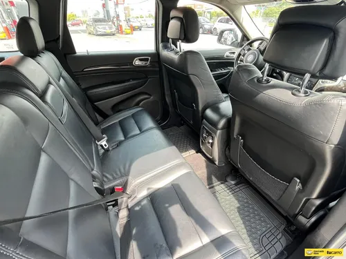 Jeep Grand Cherokee Laredo 3.6cc AT AA 4X4