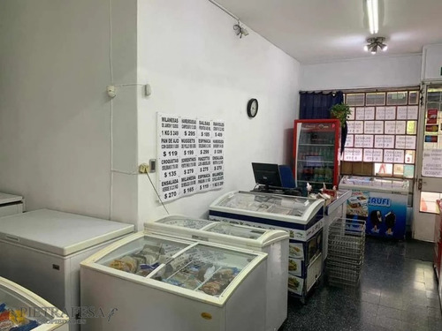 Venta De Llave De Local Más Depósito - Av. 8 De Octubre - La Blanqueada - Ref: 2092