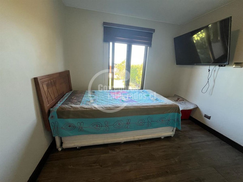 Casa En Venta De 6 Dorm. En Santo Domingo