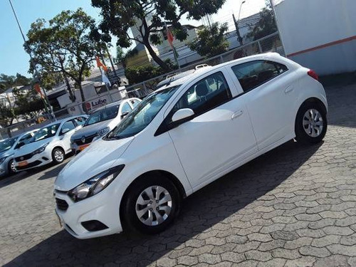 Imagem 1 de 9 de Chevrolet Onix 1.0 Mpfi Lt 8v Flex 4p Manual