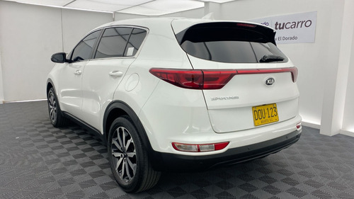 Imagen 6 de 25 de Kia New Sportage Lx 2.0