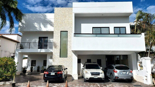 Casa En Venta En Supermanzana 21, Cancún