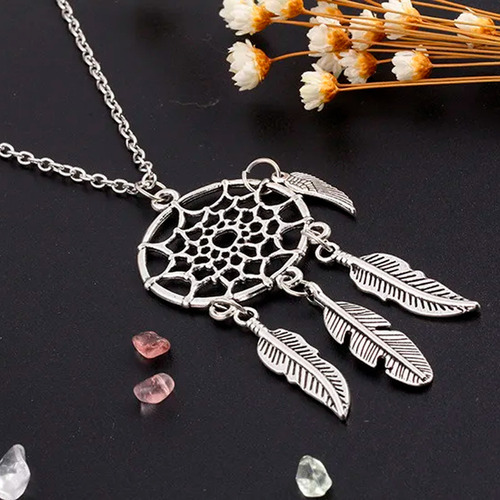 Colar Feminino Gargantilha Mandala 4 Penas Prateado Sonhos