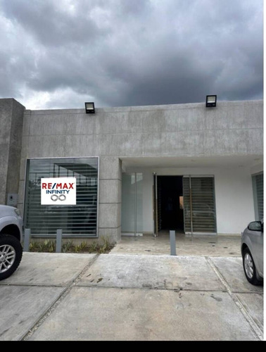 227688 Alquiler De Local Comercial En Santa Cecilia