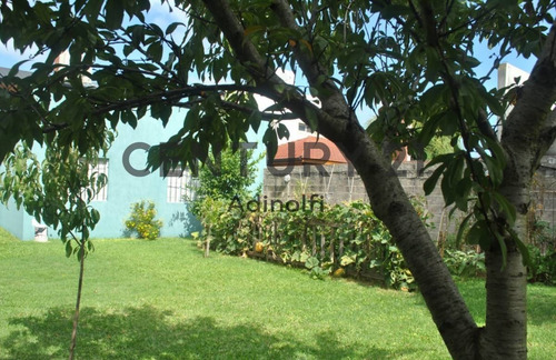 Imagen 25 de 30 de Calle 76 E/ 17 Y 18 - Casa 3 Dormitorios, Quincho Y Parque - Venta Y/o Permuta