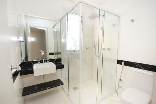 Imagem 15 de 30 de Condomínio Com Ampla Piscina - Casas Totalmente Isoladas! - Reo49564