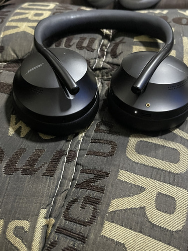 Bose 700 Noise Cancelling Headphones Color Negro (Usado)