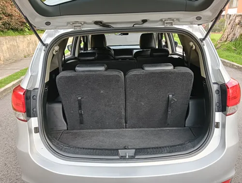 Kia Carens 2.0 Suv Ex