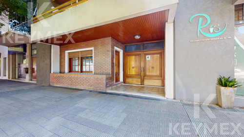 Casa De 3 Dormitorios En Venta En La Plata