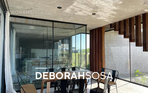 Imagen 12 de 21 de Alquiler Anual Casa Al Agua - Marinas Puertos Del Lago Escobar